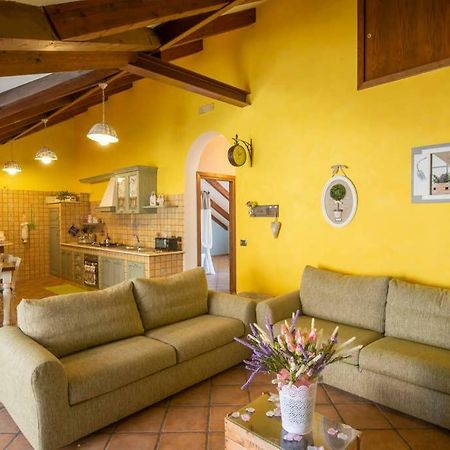 Apartament Mansarda Ciaciano Bomerano Zewnętrze zdjęcie