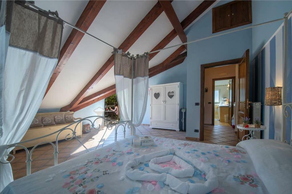 Apartament Mansarda Ciaciano Bomerano Zewnętrze zdjęcie